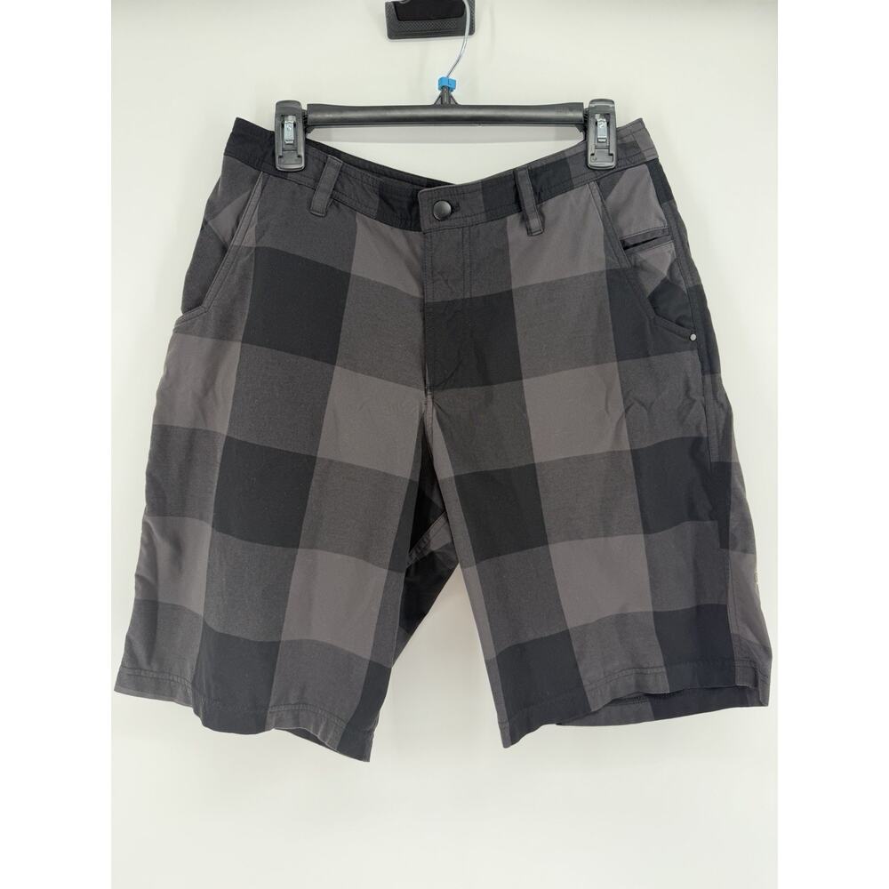 lululemon athletica Men’s Gray & Black Plaid Cargo Shorts